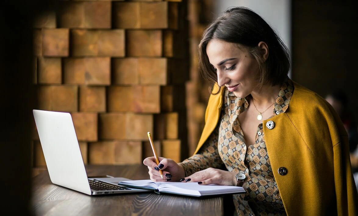 7 BEST DISSERTATION WRITING SERVICE PROVIDERS UK